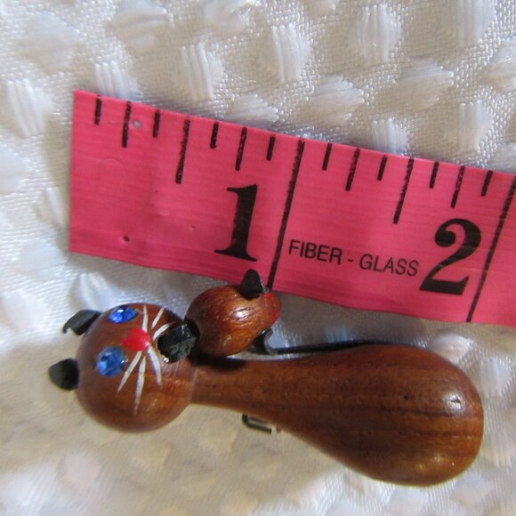 Vintage Teak Wood Cat & Mouse Brooch - Picture 6 of 14